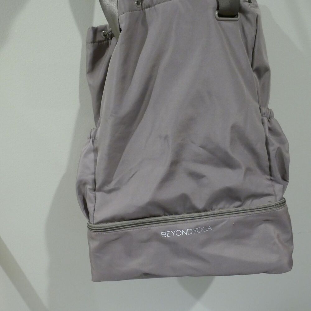 Beyond Yoga Gym Bag Convertible Backpack Tan Drawstring Workout Bag